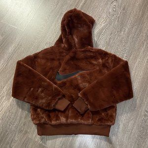 Nike Women's Sportswear Essentials Faux Fur Brown Jacket DD5116-273 Size NEW